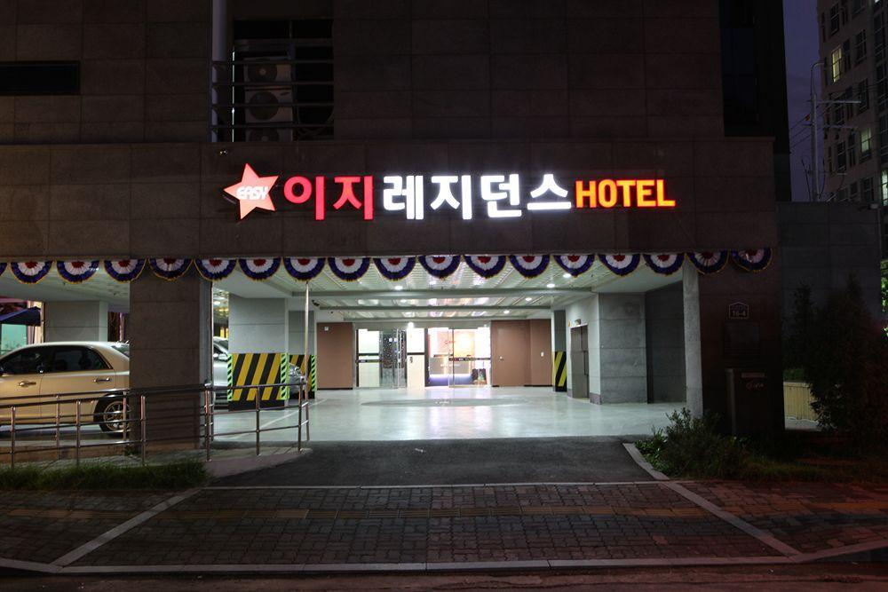 Easy Residence Hotel Suwon Exteriér fotografie